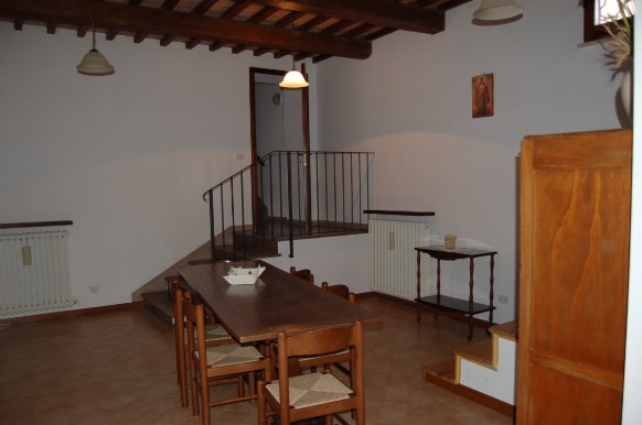 Ingresso della Foresteria del Monastero delle Clarisse di Perugia Il luogo di accoglienza per pellegrini, singoli e gruppi che desiderano momenti di silenzio, preghiera e riflessione.
